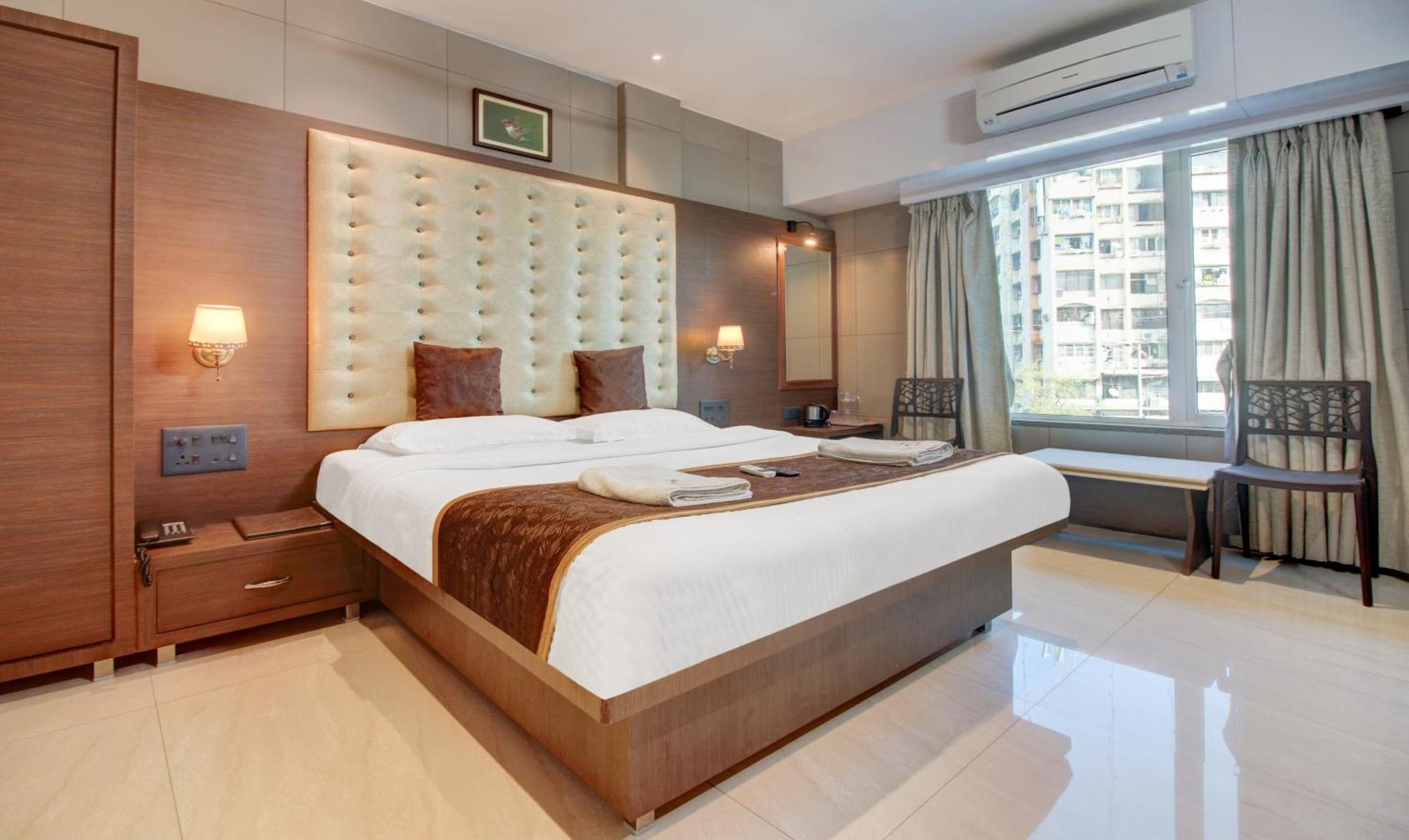 Hotel Leela Кальян Екстер'єр фото