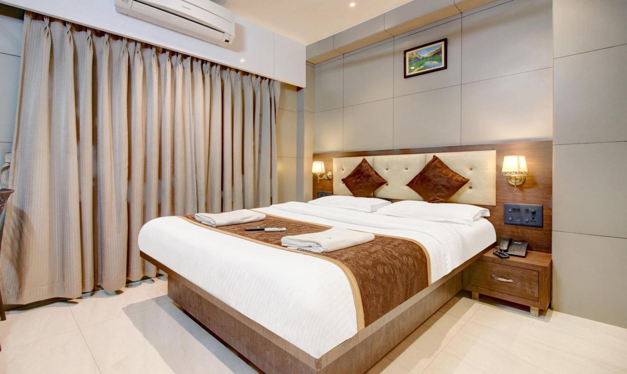 Hotel Leela Кальян Екстер'єр фото