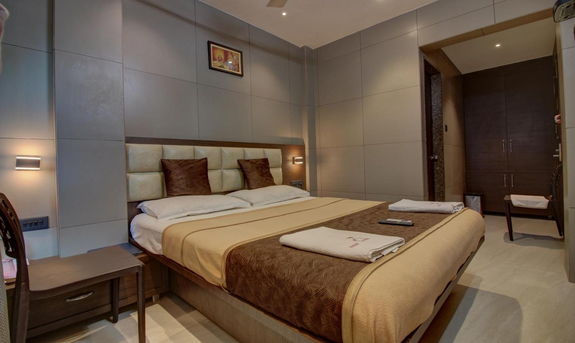 Hotel Leela Кальян Екстер'єр фото
